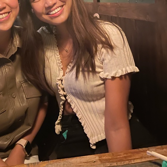 NWOT Ribbed Pearl Button Cardigan Top - Picture 2 of 3